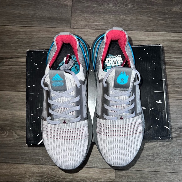 Adidas Ultraboost x Star Wars - Picture 1 of 4
